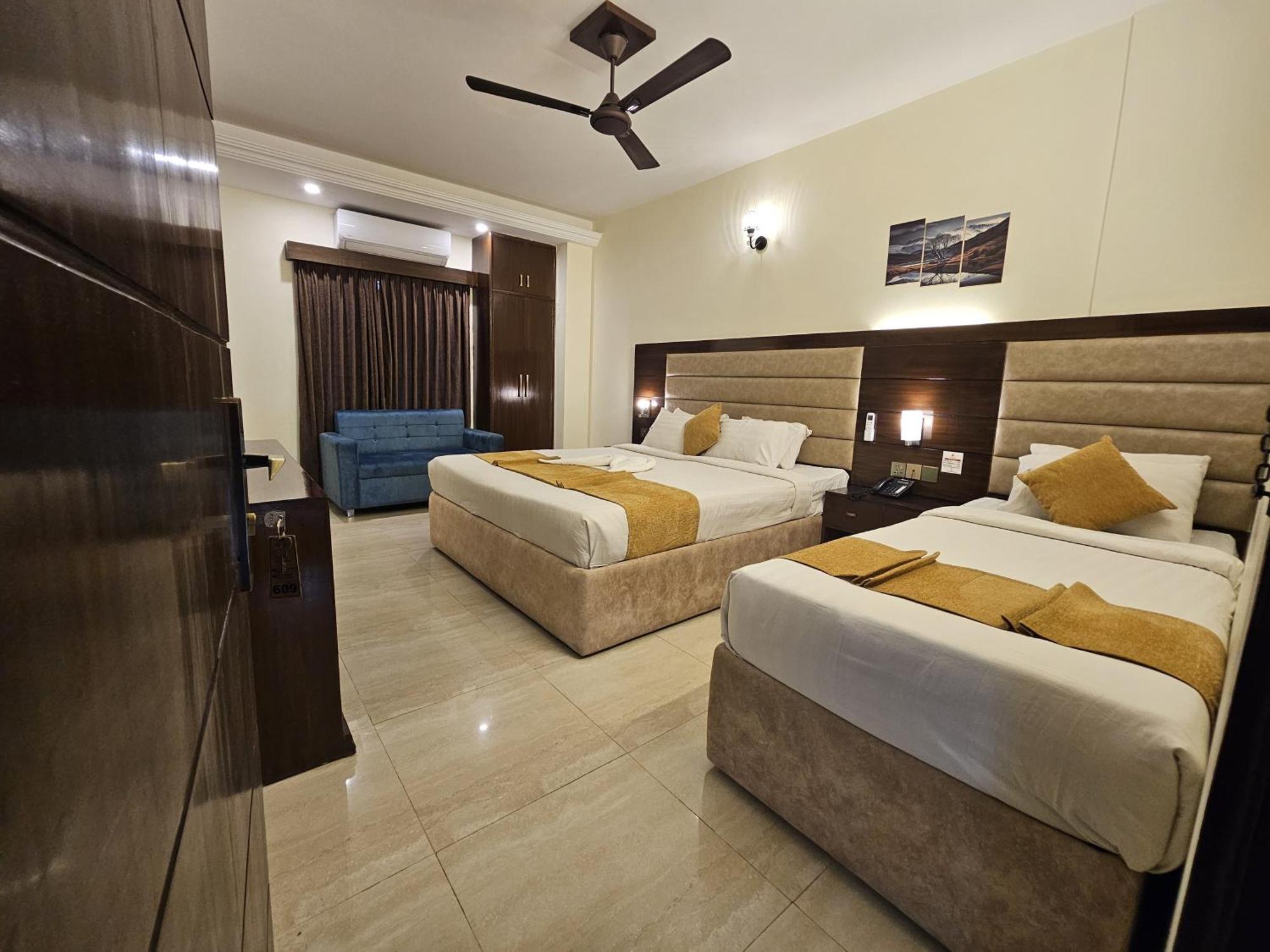 White Park Hotel & Suites Chittagong Extérieur photo